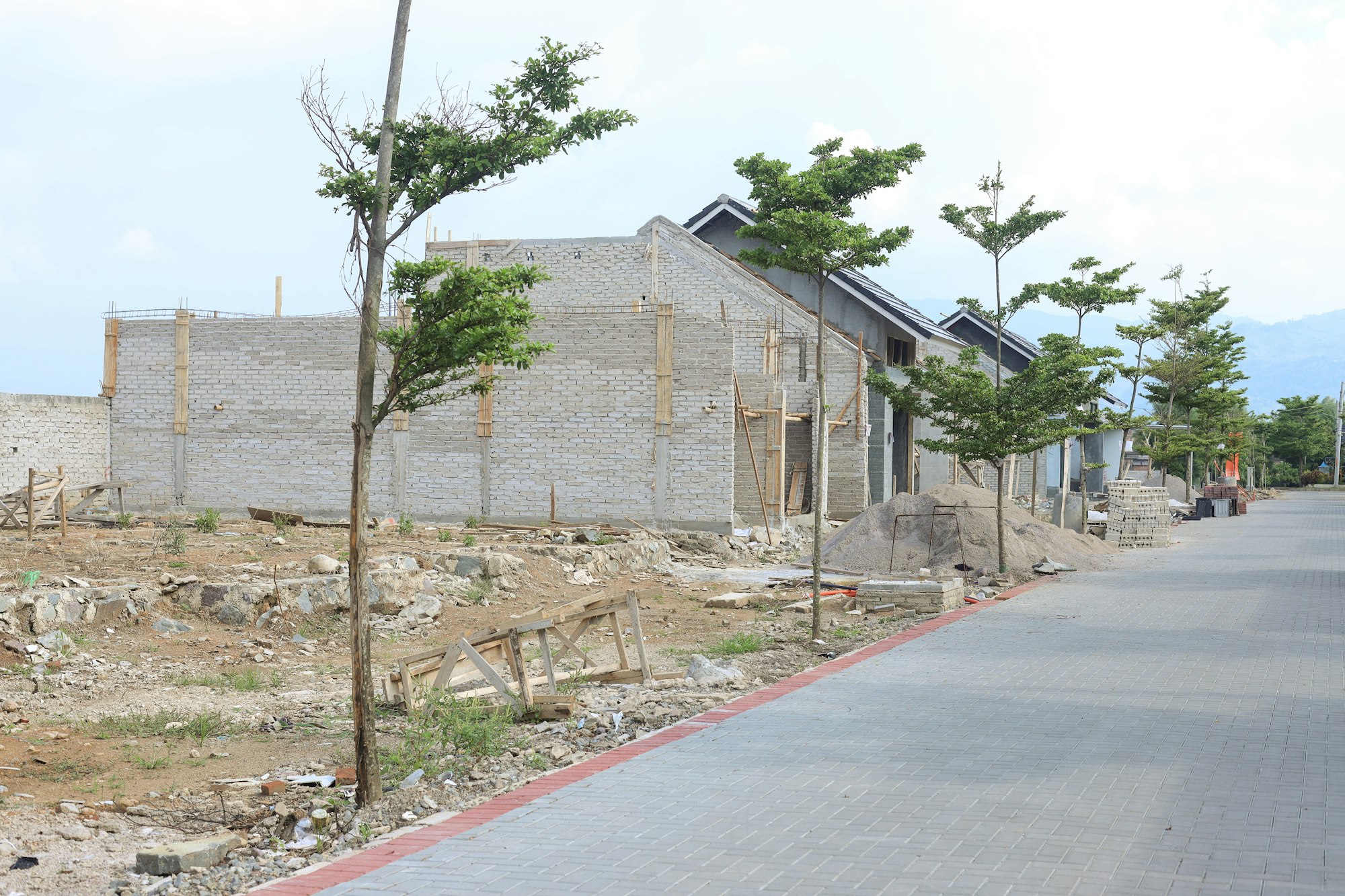 Real Estate Unfinished House Construction
